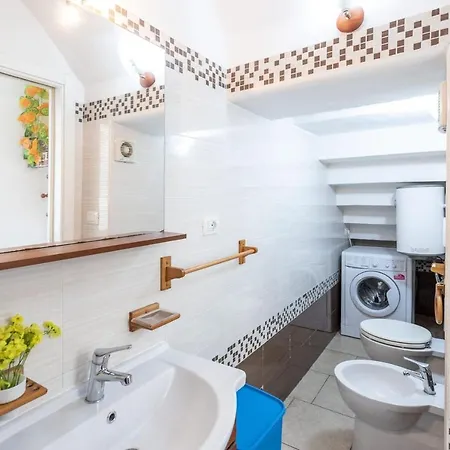Holiday home Casa Vacanza Bilocale Michele 2/4 Posti Letto Alezio