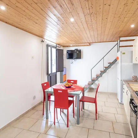 Casa Vacanza Bilocale Michele 2/4 Posti Letto *